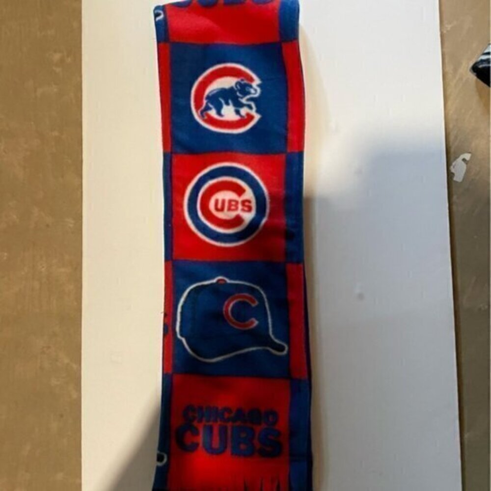 Chicago Cubs Fleece Scarf Block Pattern
